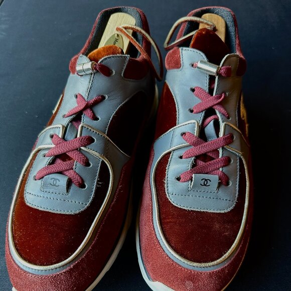 Chanel Unisex Crimson Red Leather & Suede  Sneakers  Size 41 - Picture 1 of 8